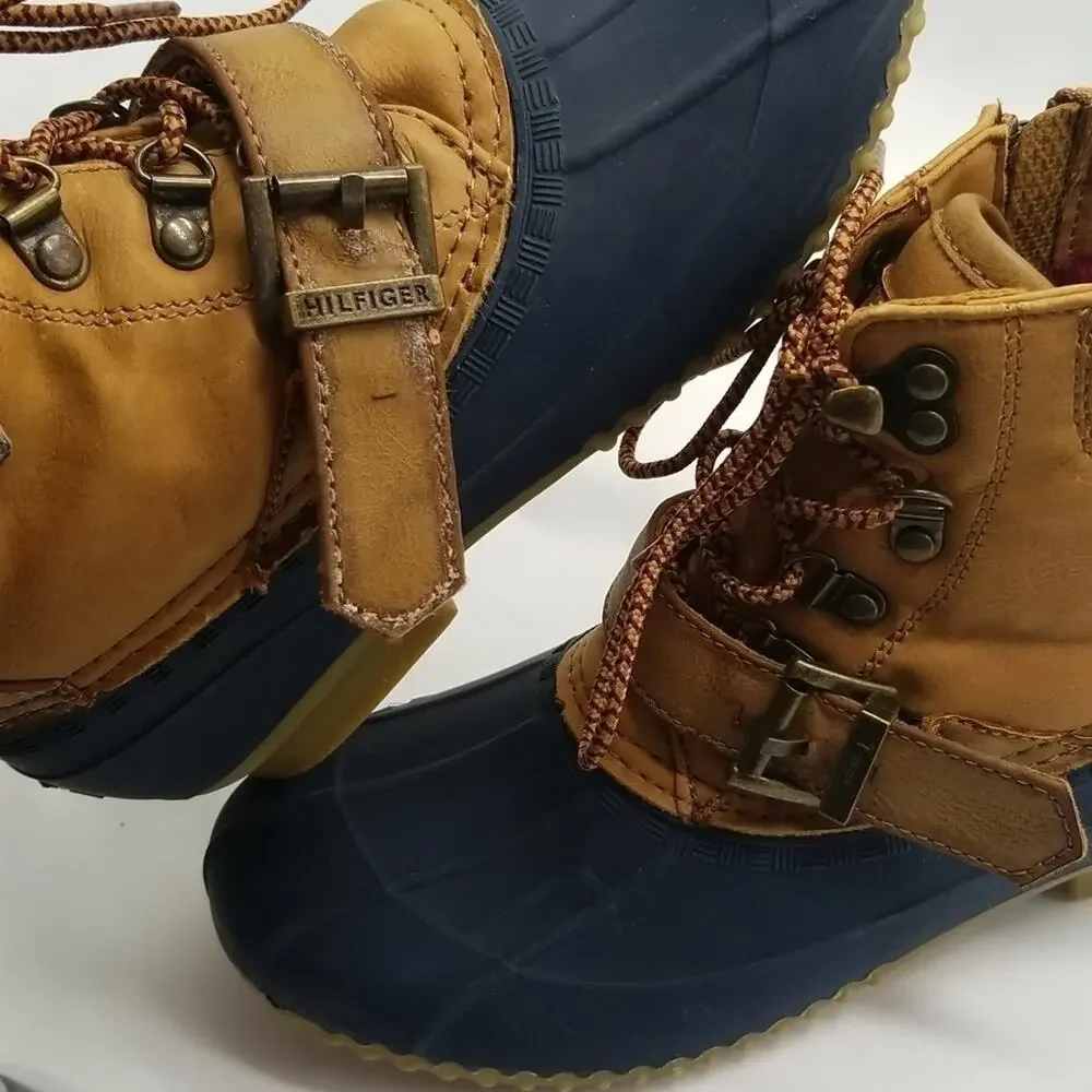 Tommy Hilfiger Women's SZ 8 Duck Boots Brown Blue Low Top Fleece Lined Leather